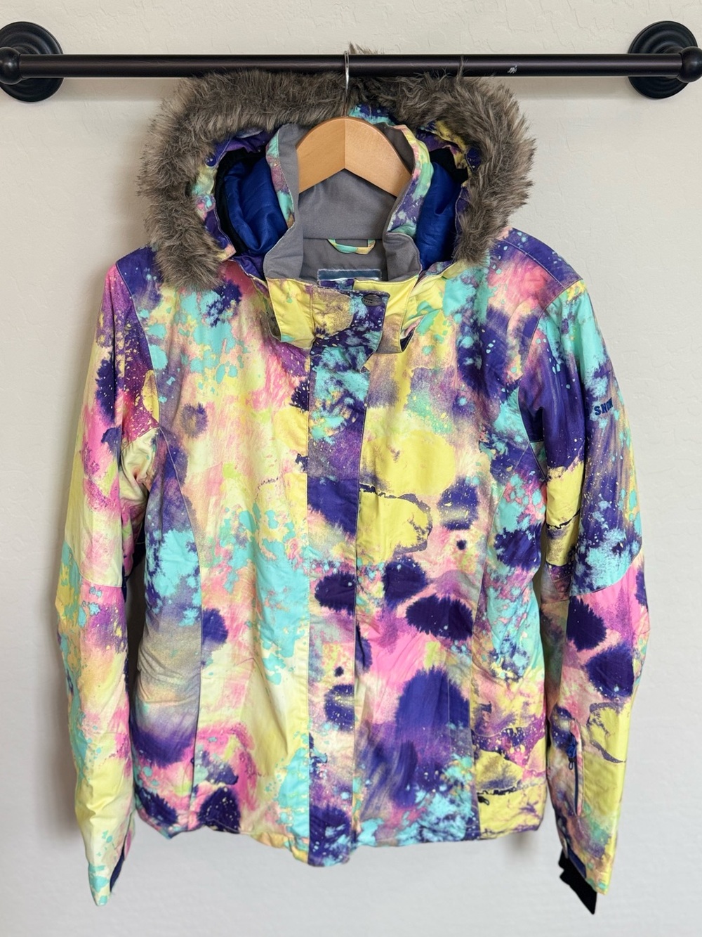 GSOU Snow Women Ski Jacket Paint Splatter Tie Dye Waterproof Insulated Faux Fur